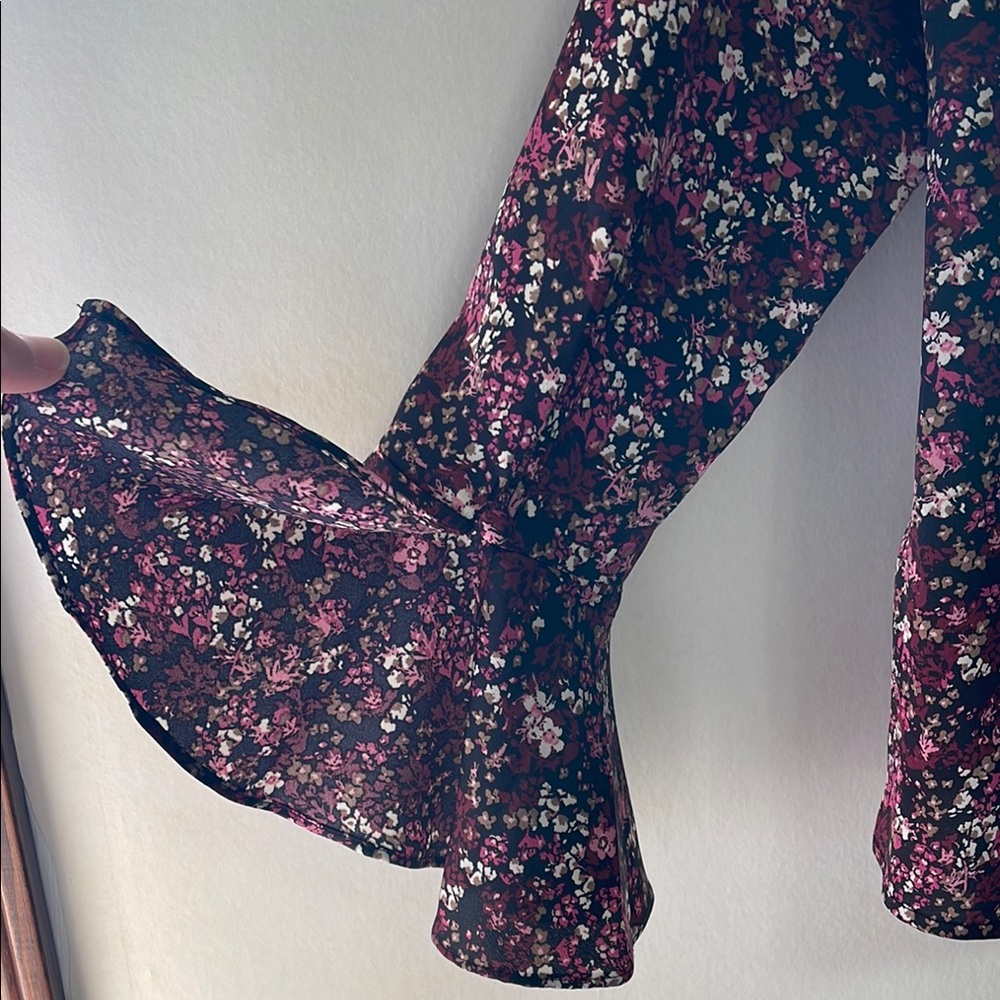 Halogen Bell Sleeve Mock Neck Women's Floral Blouse - Picture 11 of 13